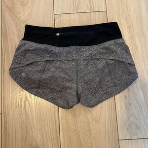Lululemon Speed Up High-Rise Lined Short 2.5" (heather gray)